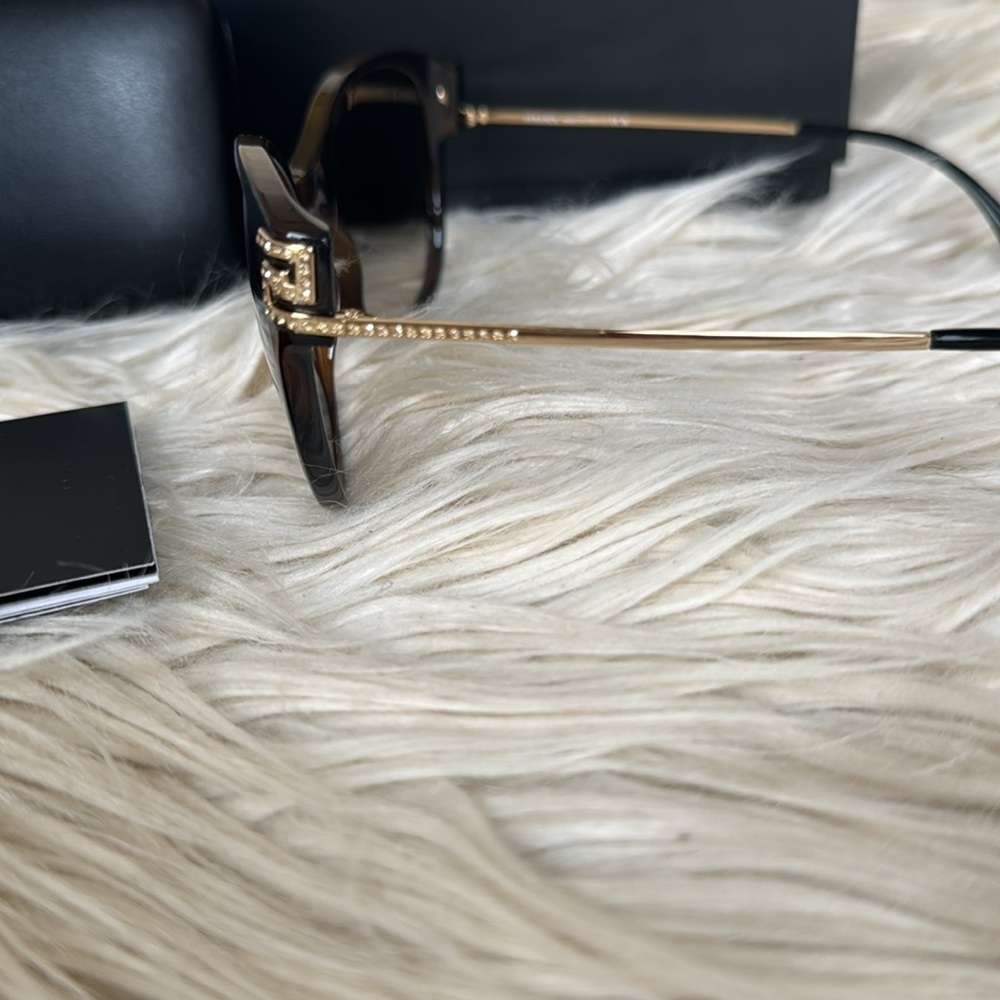 Brand new Versace Havana sunglasses - Picture 3 of 9